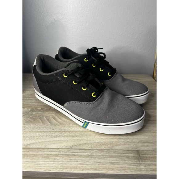 Heelys Men's 11 Launch Canvas Skating Sneakers Grey Shoes 770692 - Picture 1 of 11